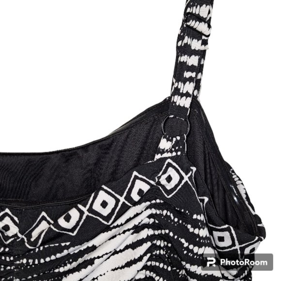 Lane Bryant Black and White Maxi Dress Size 26/28 - Picture 5 of 8